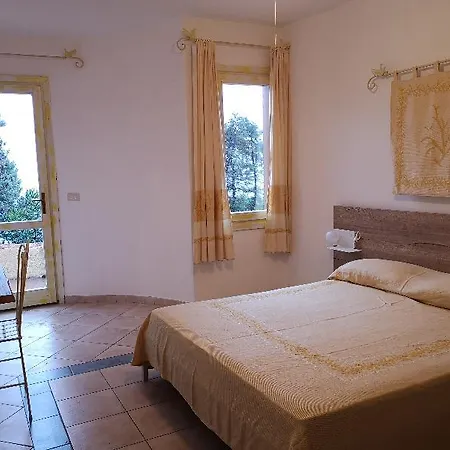 Club Esse Shardana 4* Santa Teresa Gallura